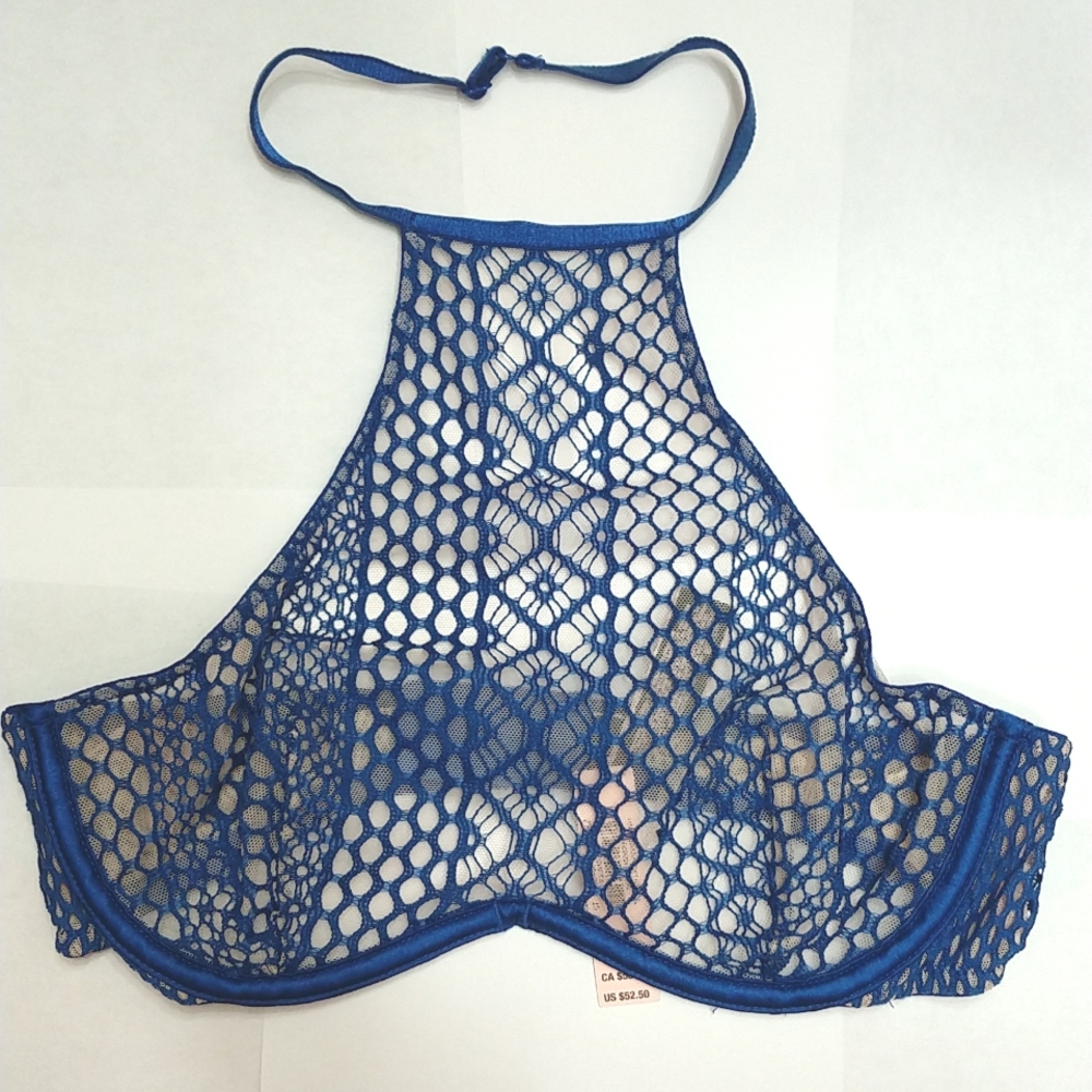 Victoria's secret very sexy (size 34B)